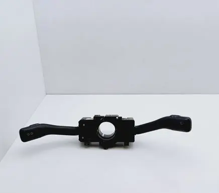 Audi A3 S3 8L Wiper turn signal indicator stalk/switch 8L0953513