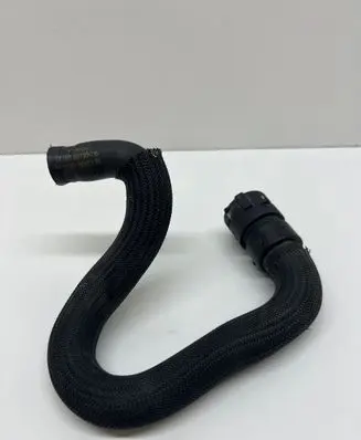 Volvo XC60 Engine coolant pipe/hose 8G918B159CB