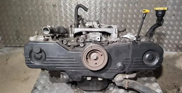 Subaru Impreza II Engine EJ20 B475512