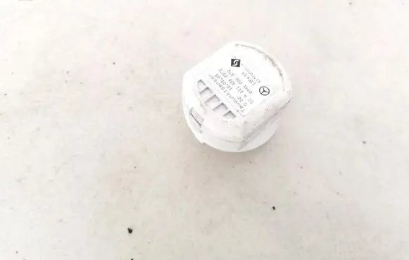 Mercedes-Benz E W211 Sensor A2118300572 13F604