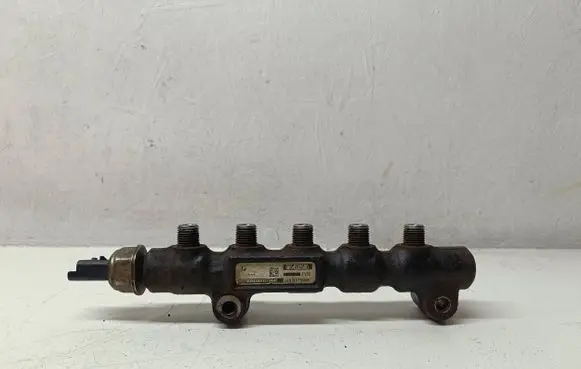 Citroen C5 Fuel main line pipe 9654592680