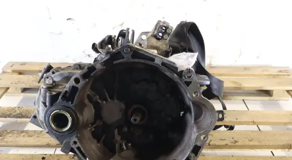KIA Rio Manual 5 speed gearbox AXIGW
