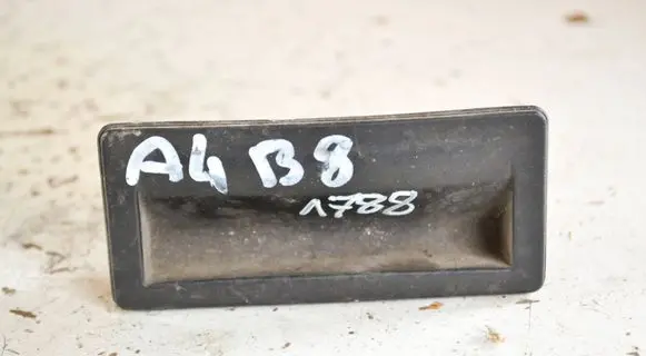 Audi A4 S4 B8 8K Tailgate/trunk/boot exterior handle 5N0827566B BN3CZ M31510