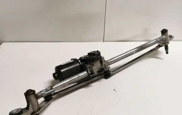 Ford Mustang VI Front wiper linkage and motor FR3B17500AC