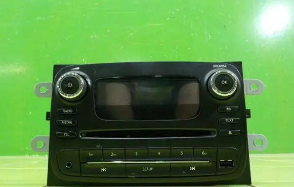 Renault Trafic III (X82) Radio/CD/DVD/GPS head unit 93456781