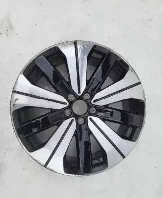 Volvo XC40 R19 alloy rim 