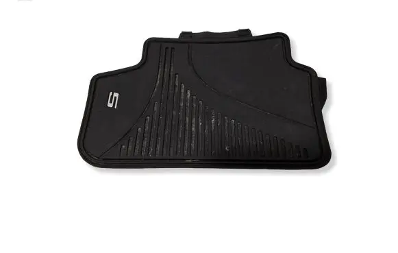 BMW 5 G30 G31 G38 Rear floor mat 2414219