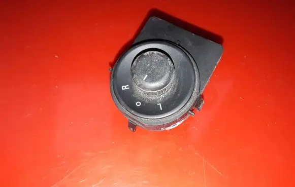 Opel Insignia A Wing mirror switch 13271827 211723