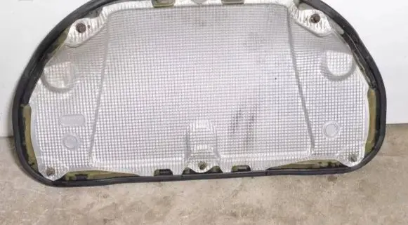 Engine cover (trim)