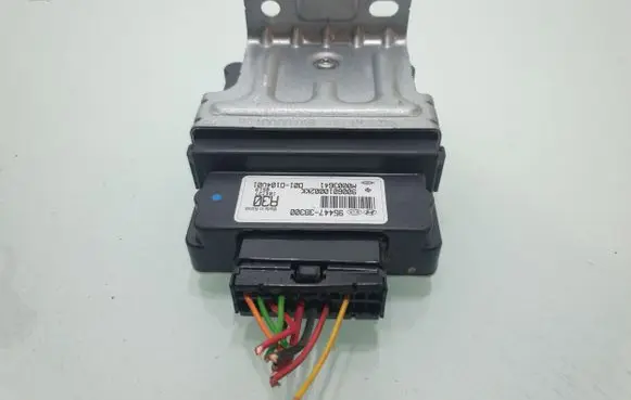 KIA Sportage Transfer box differential control unit 954473B300