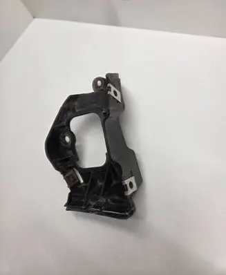 Audi A6 S6 C5 4B Fender mounting bracket 4B0853921B
