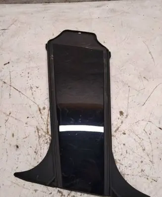 BMW i4 Front door glass trim molding 7483006 35VMB16681
