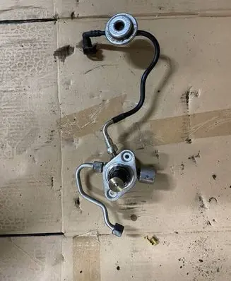 Ford Focus Fuel injection high pressure pump CM5G10D354