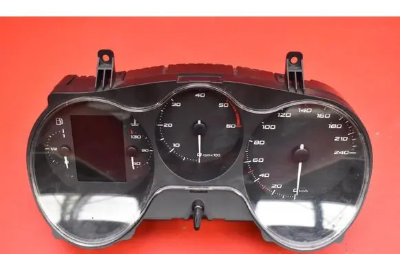 Seat Leon (1P) Speedometer (instrument cluster) 1P0920853A