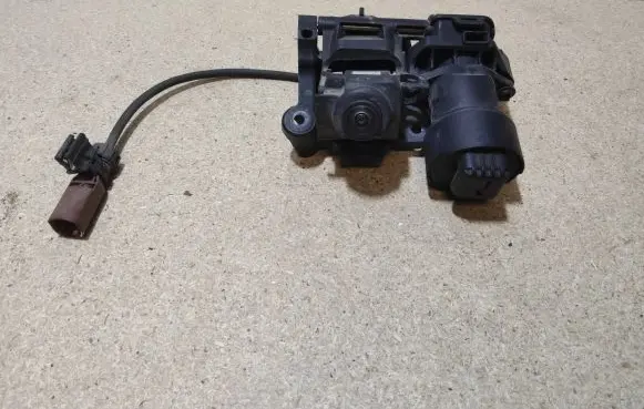 Mercedes-Benz S X222 Maybach Front bumper camera A0009054002 A2227508414
