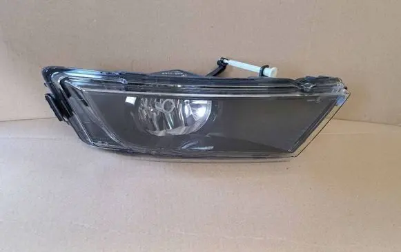 Skoda Octavia Mk3 (5E) Front fog light 5E0941700E