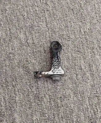 Volkswagen Golf VIII Rear door lower hinge 5H0833401