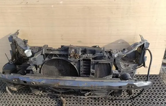 Citroen C5 Radiator support slam panel