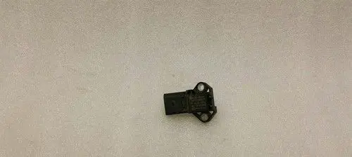 Audi TT TTS RS Mk3 8S Air pressure sensor 03G906051E