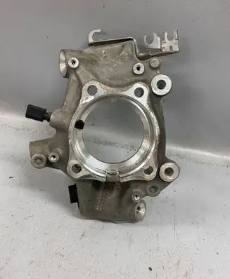 Audi Q7 4M Rear wheel hub 4M0505460C