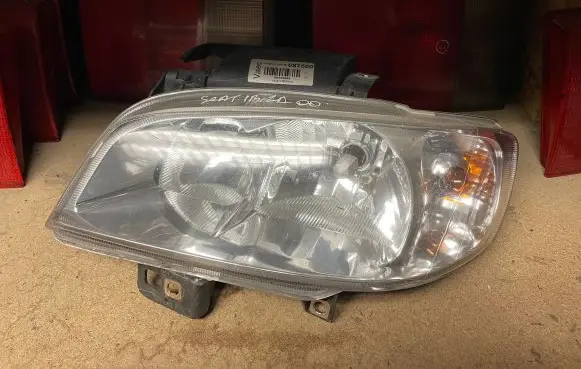 Seat Ibiza II (6k) Headlight/headlamp 087580 89302599