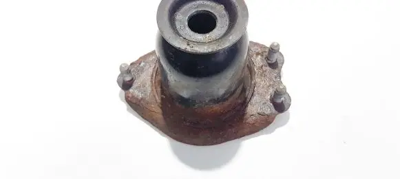 Toyota Avensis T250 Coil spring mount 