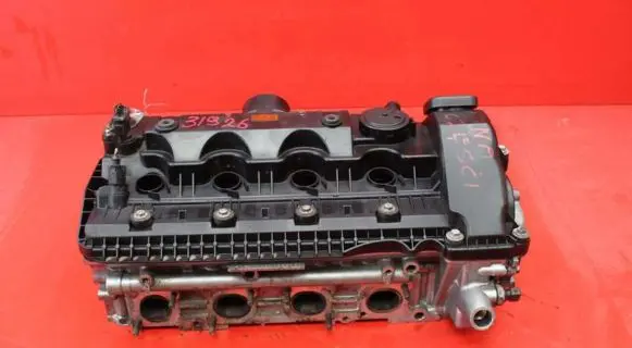 BMW 7 E38 Engine head 750639908