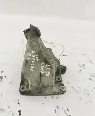 Mercedes-Benz E A207 Engine mounting bracket A2722232104