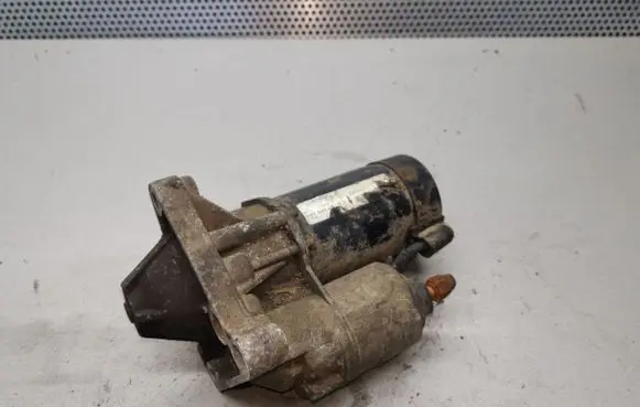 Renault Kangoo I Starter motor D6RA73