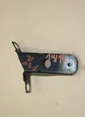 BMW 3 F30 F35 F31 Fender mounting bracket 