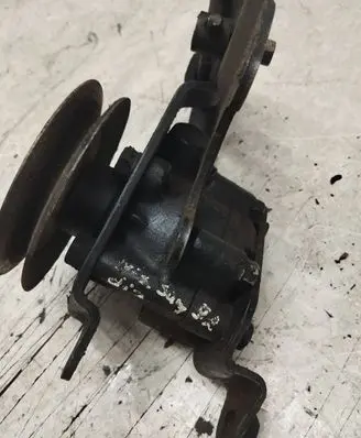 Nissan Primera Power steering pump 49110