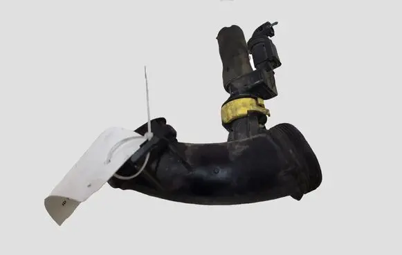 Peugeot 5008 Turbo air intake inlet pipe/hose 9683725080