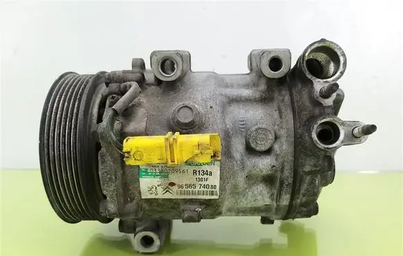 Peugeot 407 Air conditioning (A/C) compressor (pump) 9656574080