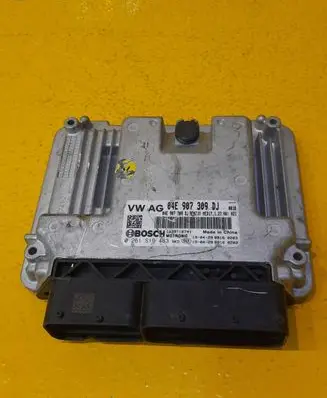 Volkswagen Golf VII Other control units/modules 04E907309DJ