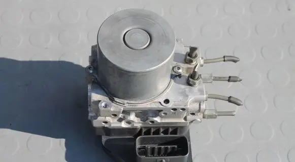 Mazda 6 ABS Pump GMM1437A0