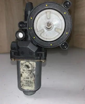 Nissan Primera Front door window regulator motor 400600T5 2117 2770400