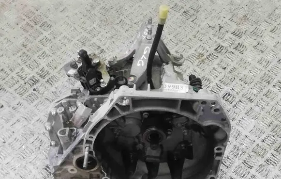 Dacia Sandero Manual 6 speed gearbox JH3399