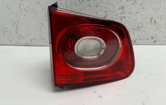 Volkswagen Tiguan Tailgate rear/tail lights 5N0945093B