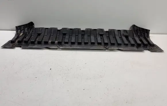 Front bumper skid plate/under tray