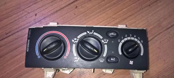 Renault Scenic I Climate control unit 651947u 100886