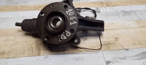 Peugeot 307 Front wheel hub
