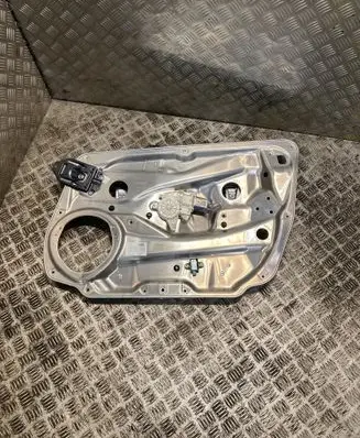 Mercedes-Benz E W212 Front door window regulator with motor A2128201102 2128201102