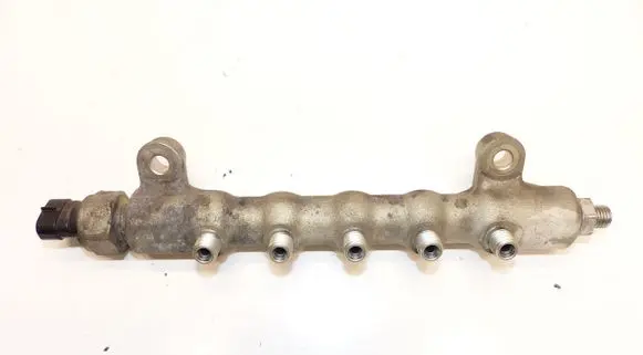 Fuel main line pipe