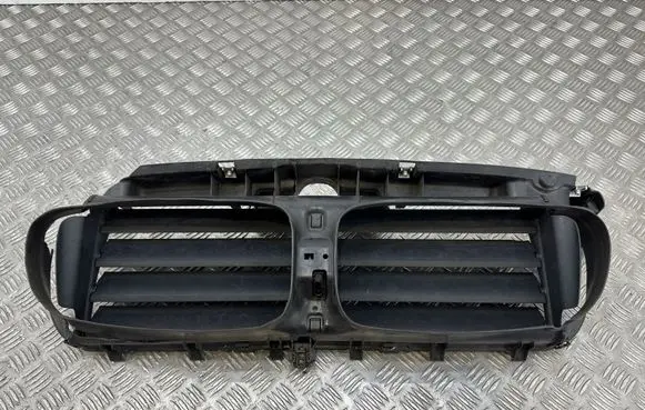 BMW 5 F10 F11 Intercooler air guide/duct channel 7332893