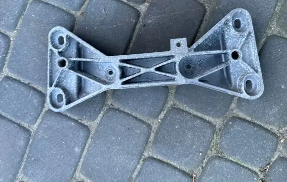 BMW 4 F32 F33 Gearbox mounting bracket