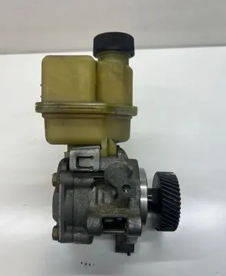 Mazda 6 Power steering pump GJ6F