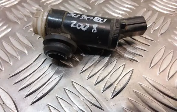 Subaru Legacy Windscreen/windshield washer pump