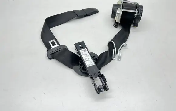 Audi A5 Front seatbelt 642557600A 642557600 0589P1002
