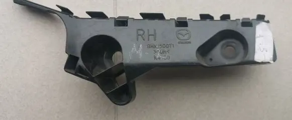 Mazda 3 II Front bumper mounting bracket BHN1500T1 K4150