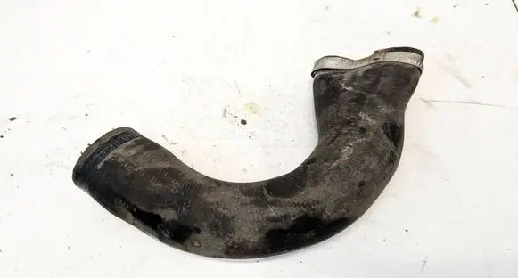 Volkswagen PASSAT B7 Intercooler hose/pipe